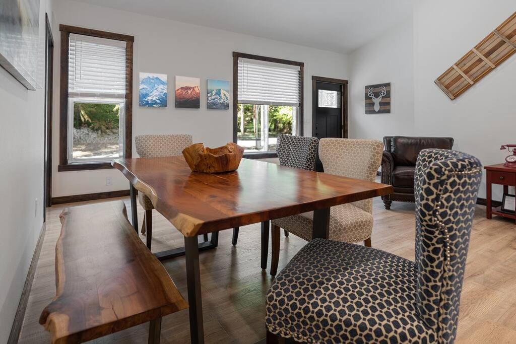 Luxe Mt. Rainier Lodge W/ Hot Tub-Ac-Game Room Ashford Eksteriør bilde